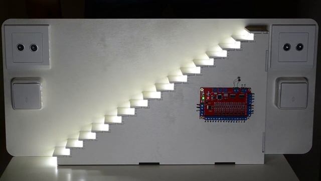 💡 КОНТРОЛЛЕР АВТОМАТИЧЕСКОЙ ПОДСВЕТКИ ЛЕСТНИЦЫ. ОБЗОР ОСНОВНЫХ ФУНКЦИЙ. смотреть онлайн