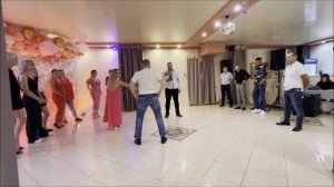 Ржачные танцы гостей на свадьбе РАЗОРВАЛИ ТАМАДУ