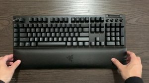 Best Razer Keyboard Ever? Razer BlackWidow V4 Pro Unboxing