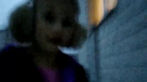 ВЫКИНУЛА ТЕЛЕФОН В ОКНО!!!!!