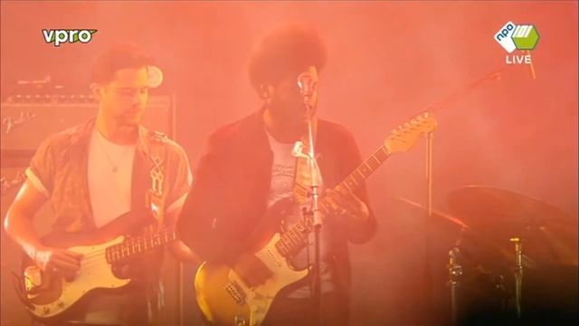 Michael Kiwanuka - Cold Little Heart (Live in Biddinghuizen, Netherlands, 2017) смотреть онлайн