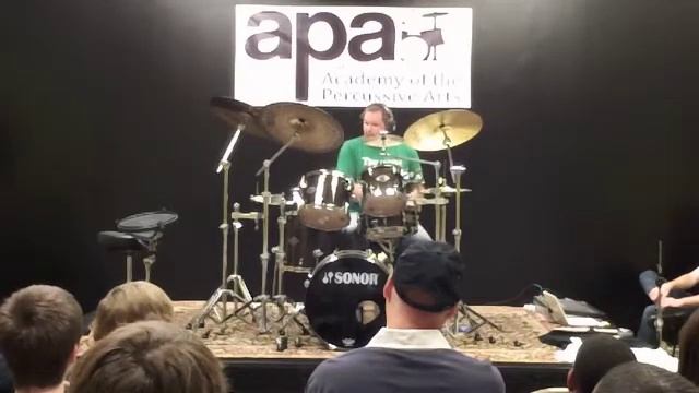 Jason Cooper performs "No Reply At All" by Genesis смотреть онлайн