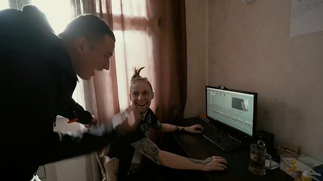 edward bil sbejal ot poli ii kur er delivery prank reakciya lyudey na videomega ru смотреть онлайн