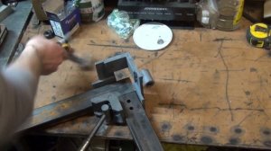 Струбцина для сварки профильной трубы.