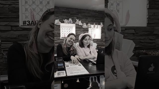 снимать видео одно удовольствие #зайкафе #декоративныйкролик #кафесживотными #антикафемосква