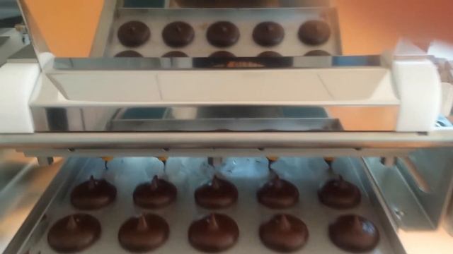 MIMAC ITALIA - Fudge cookies made with Suprema dropping machine смотреть онлайн