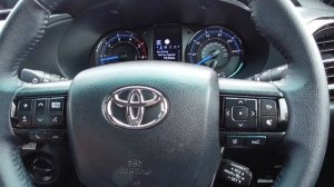 Toyota Hilux INVINCIBLE X 2021 71