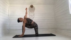 Йога - видео тренировка с Оксаной Киреевой - фитнес-клуб Мультиспорт