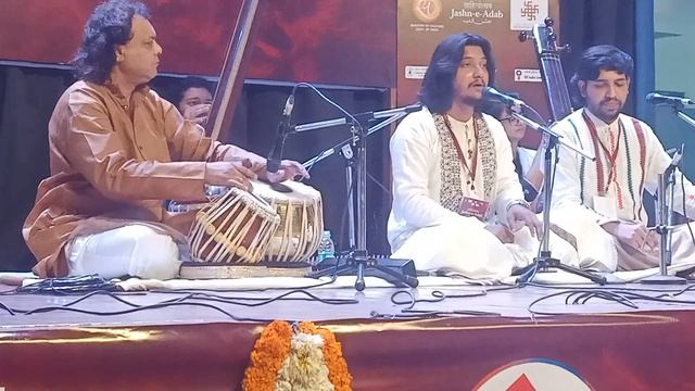 Ameen Khan.  mohd saqib Khan Vocal.  ustad Rafiuddin Sabri Tabla..
