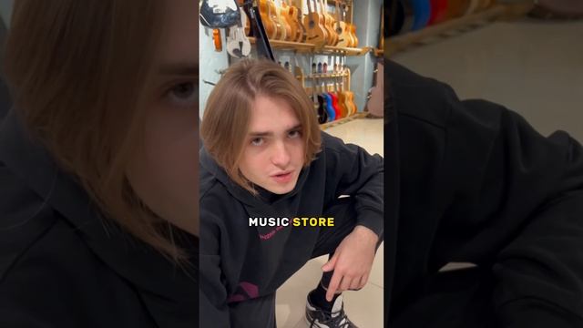 Как дела? Уже нарядили елку? Мы готовим Music Store к Новому году!