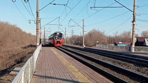 Дизель-поезд РА3-084 «Орлан» проследует о.п. 10 км