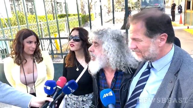 Ελεύθερος ο Γιάννης Γιοκαρίνης | NEWSBEAST смотреть онлайн