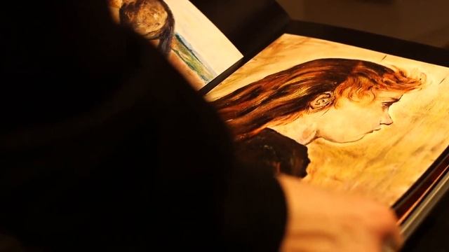 Modigliani, Fattori, Botero, Hopper, Vettriano: i quadri di Marise Parigi смотреть онлайн