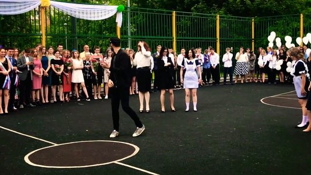 Музыкальный подарок выпускникам от учителей!