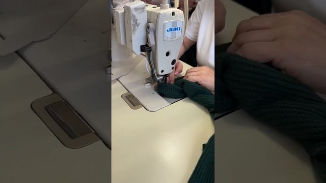 Истории рабочего процесс да в цеху  #shortsvideo #производствоодежды