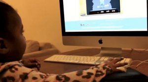 Smart 3 Year Old | Using iMac to Learn