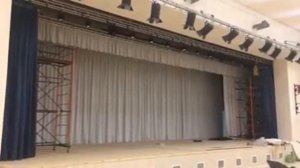 Антрактно раздвижной занавес