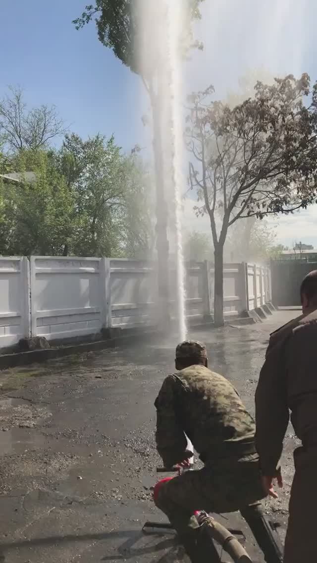 Лафетный переносной ствол "ПОЖТЕХСПАС". Демонстрация работы.