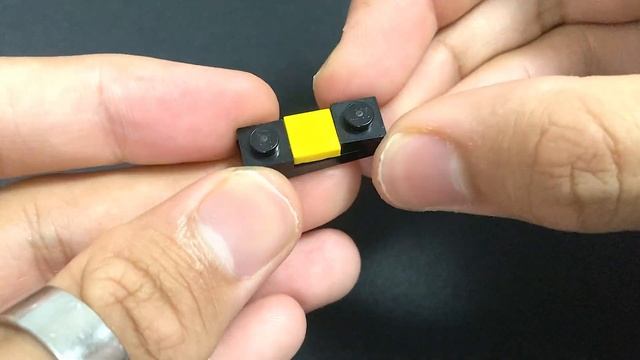 Mini LEGO Beyblade Launcher | Tutorial смотреть онлайн