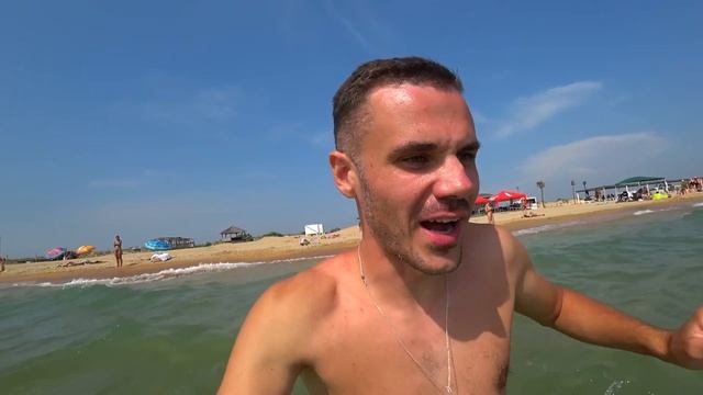 Отдыхающие СБЕЖАЛИ на ДИКИЕ ПЛЯЖИ Анапы. Тортуга ЗАКРЫТА. Военные ЗАБРАЛИ пляжи себе. Анапа 2021.