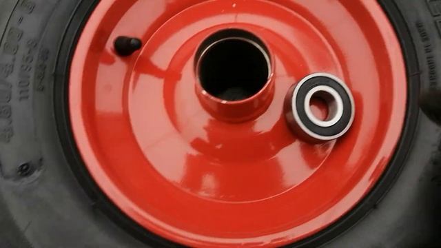 Усиленное пневматическое колесо с бескамерной шиной 4.80/4.00-8 DELI TIRE для подметальной щетки