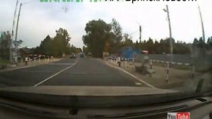 В сети появилось очередное видео с нарушением на железнодорожном переезде в Новозыбкове