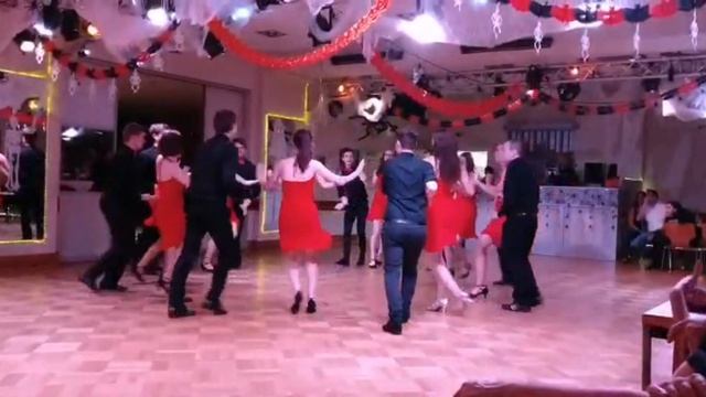 Salsa Rueda Auftritt - Tanzschule Keller Berlin смотреть онлайн