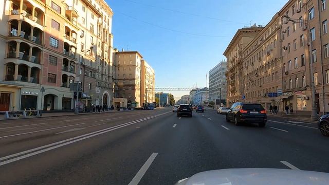 Из Ростокино в Тверской район. На машине по улицам Москвы. Сентябрь 2023 смотреть онлайн
