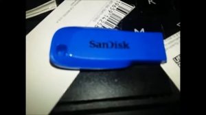 Josh opens and reviews Sandisk 16gb Cruzer Blade flashdrive