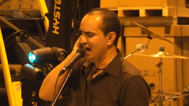 Carmelo Torres canta Noelia en fiesta смотреть онлайн