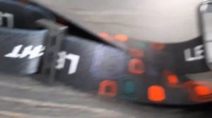 Как поставить батарейки LitoKala 18650 в налобный фонарь