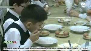 Бесплатное горячее питание хотят предоставлять всем школьникам.