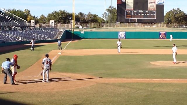 Bryce Harper vs. Chris Kissock.MP4 смотреть онлайн