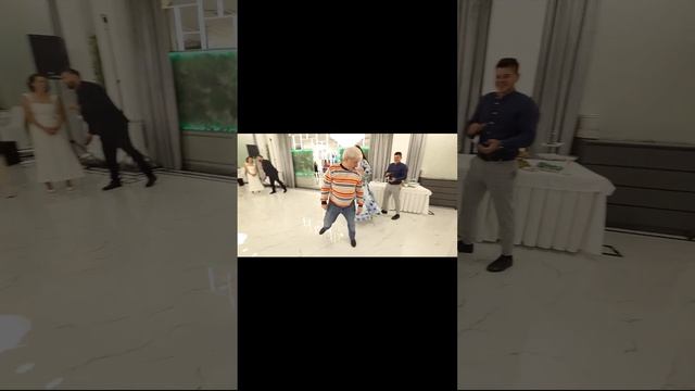 Ржачный танец на свадьбе #ведущиймосква #ведущийнасвадьбу #ведущийкраснодар