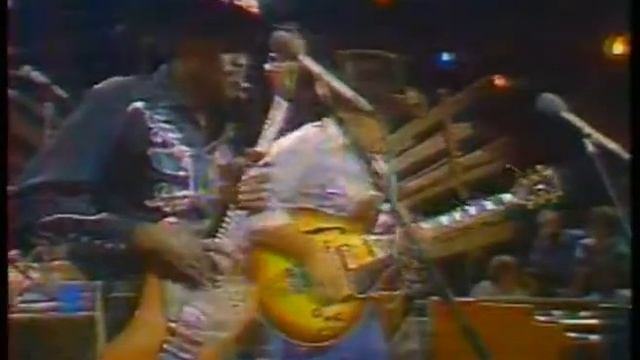 Music - 1978 - Roy Clark + Gatemouth Brown - One O'Clock Jump - Performed Live At Austin City Limit смотреть онлайн