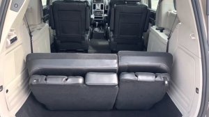 2015/11 CHRYSLER GRAND VOYAGER 2.8 AT L 14TD WITH SERVICING RECORD