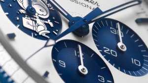 First Look: OMEGA SPEEDMASTER SILVER SNOOPY AWARD 50TH ANNIVERSARY // First Impressions // 4K