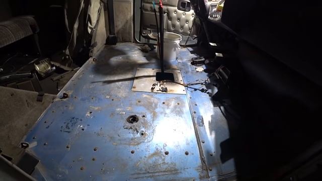 Первый Запуск! Начало Ремонта Kenworth W900L смотреть онлайн