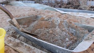 Как самостоятельно уложить тротуарную плитку.(тяжелейший труд, слабонервным не повторять)))