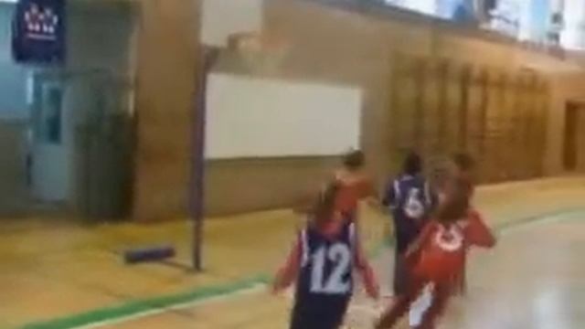 BALONCESTO TOLEDO/los más pequeños del CEI 2 смотреть онлайн