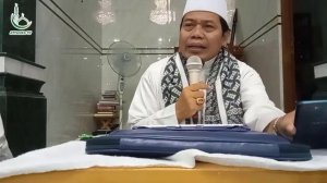 KH. Arif Rahman Hakim, MA - Perintah Allah SWT Agar Tidak Mengikuti Setan.