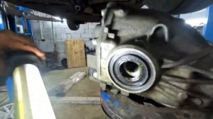 Меняем сайлентблоки, муфту кардана и сальники заднего редуктора BMW 5er F10