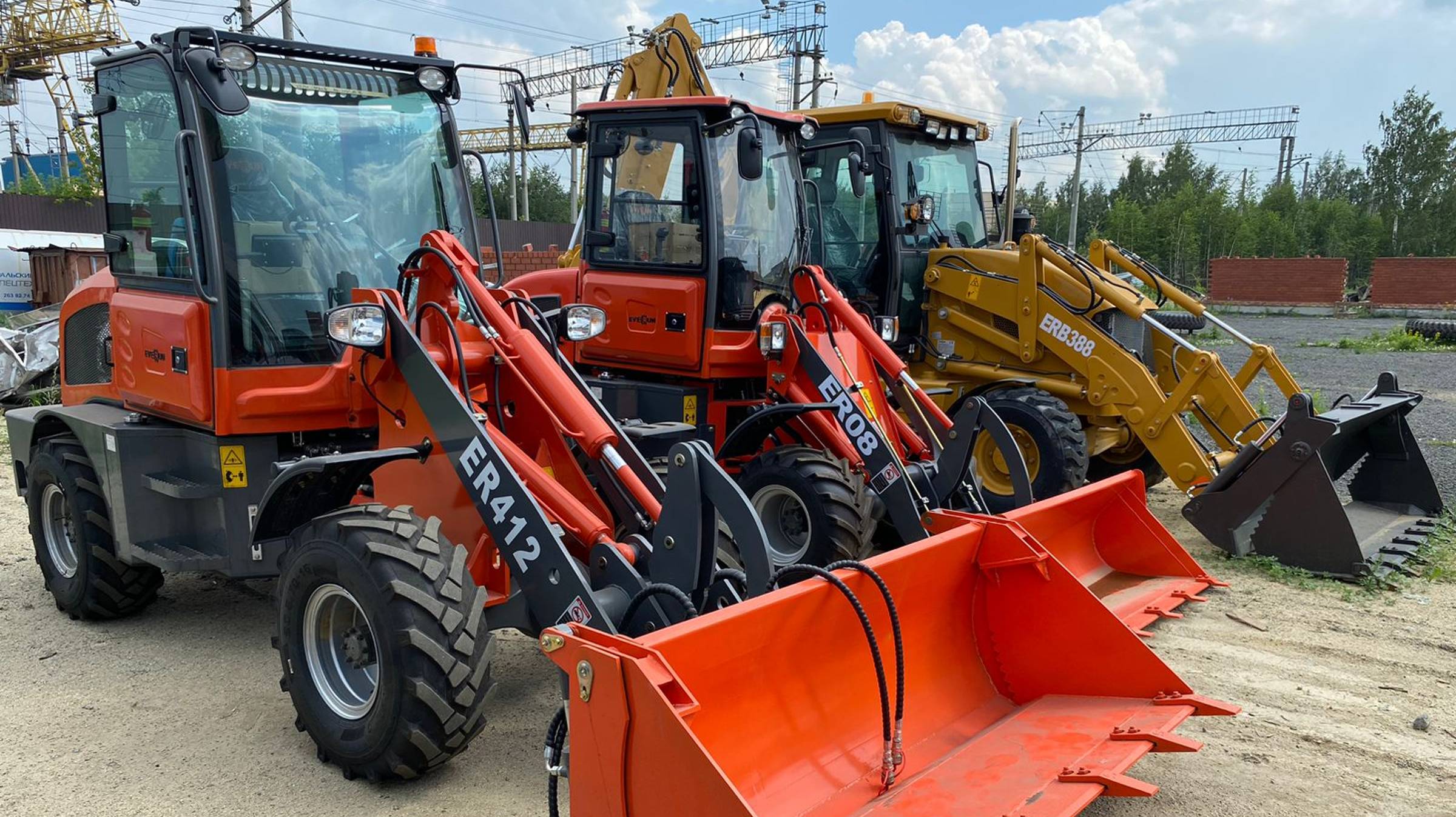 Фронтальный погрузчик EVERUN ER412