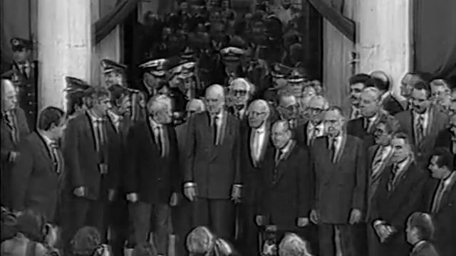 ΑΝΑΧΩΡΗΣΗ ΠΡΩΘΥΠΟΥΡΓΟΥ Ι ΓΡΙΒΑ ΣΤΗ ΜΗΤΡΟΠΟΛΗ смотреть онлайн