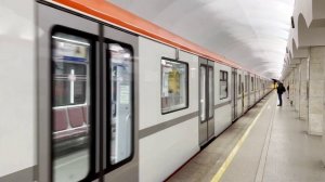 Перегонка «Балтийца» в депо после поломки двери