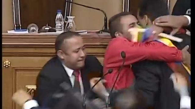 NICOLAS!!! AYUDAME NICOLAAAAAAS!!!! смотреть онлайн