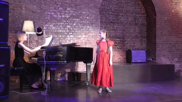 Софья Лебедева, 9 лет - Я люблю смотреть в ясну ноченьку. Улица, ты улица