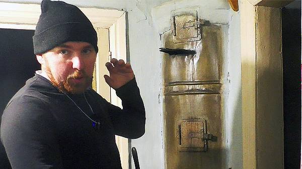 🏡 ДОМ В ДЕРЕВНЕ: НОГИ ПРИМЕРЗАЮТ К ПОЛУ! СОПЛИ ДО КОЛЕН!?!    ГОТОВИМСЯ К СТАРШНОЙ ЗИМЕ |Holzfform