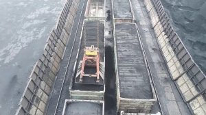 Погрузка ЖД вагонов портальным краном Сокол . Род груза Уголь .