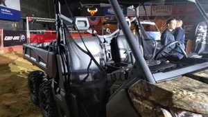 '20 Can-am Defender 6x6